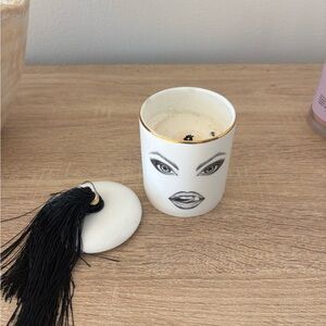 Sassy candle